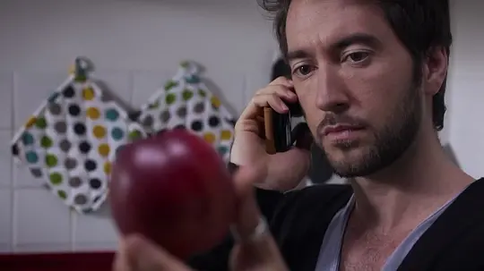 Bref. Saison 1